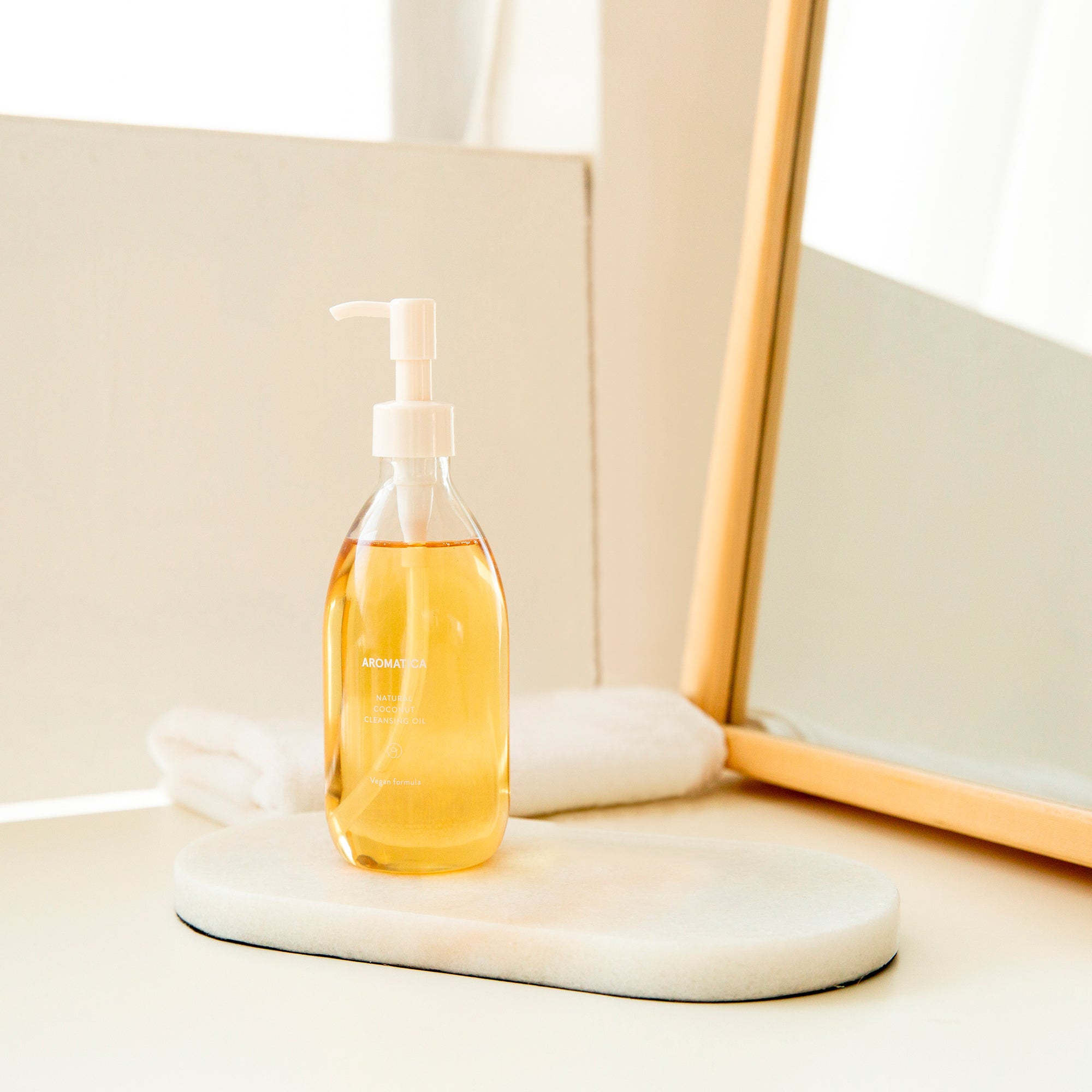 Natural Coconut Cleansing Oil Aromatica