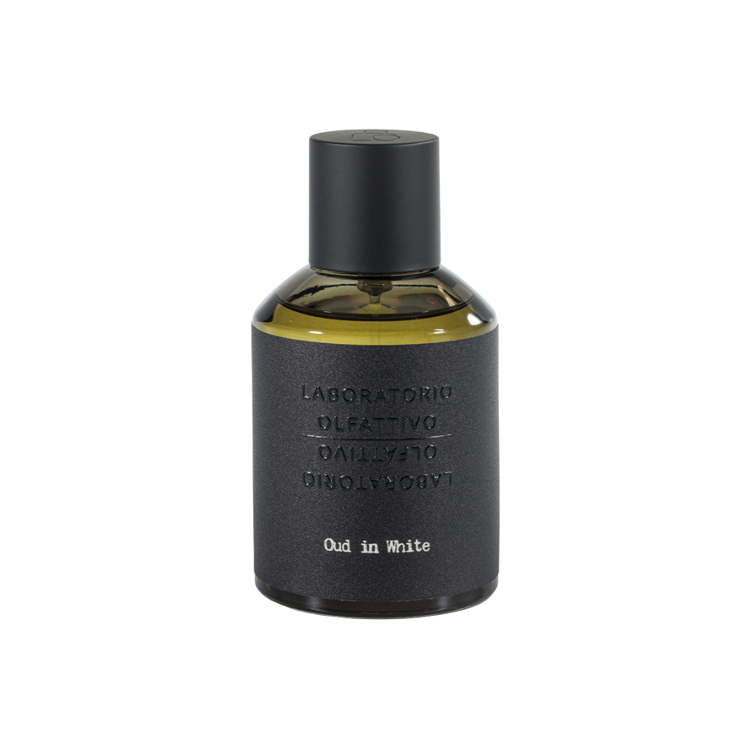 Oud In White