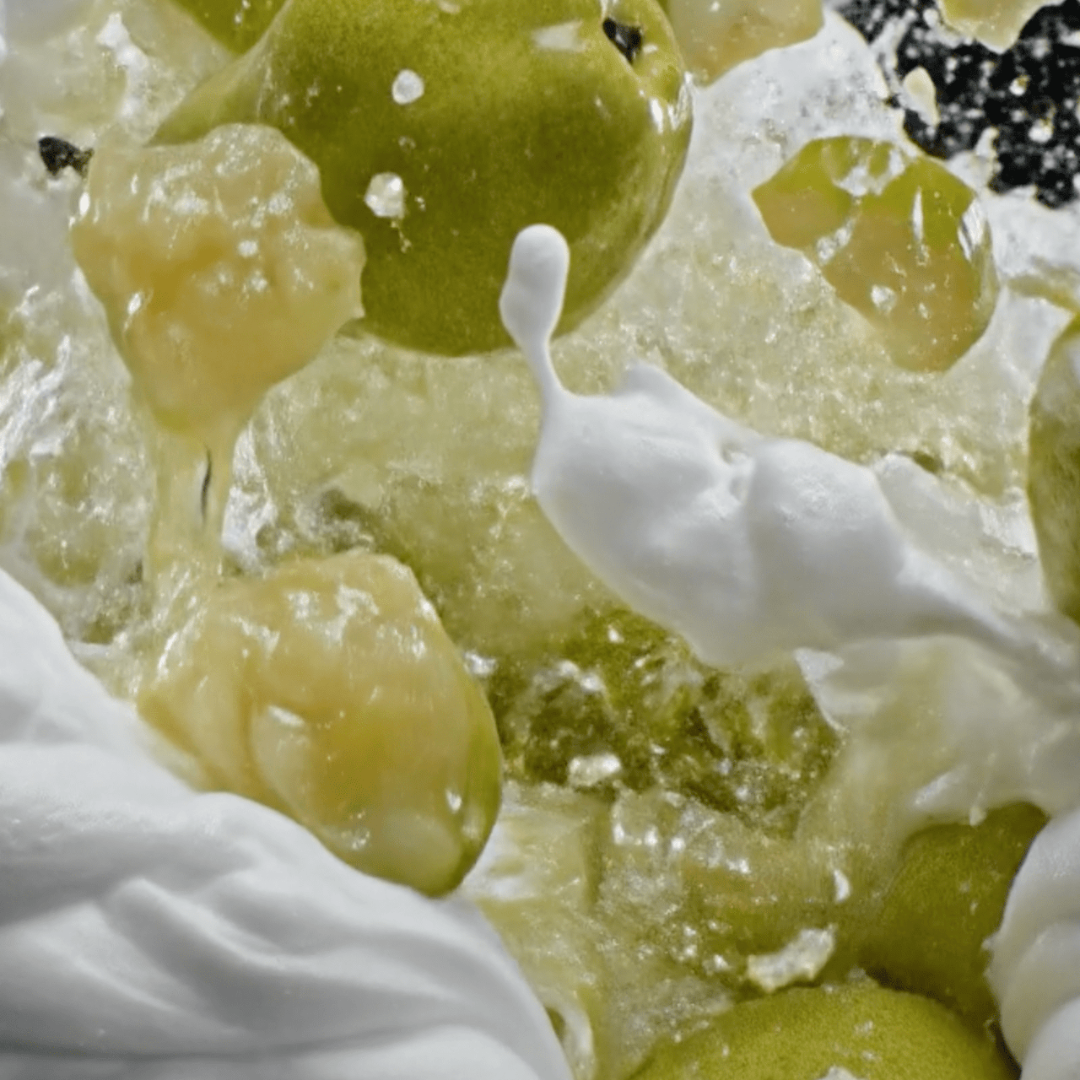 Pear Pavlova